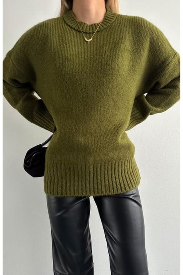 Yumuşak Dokulu Oversize Triko Kazak