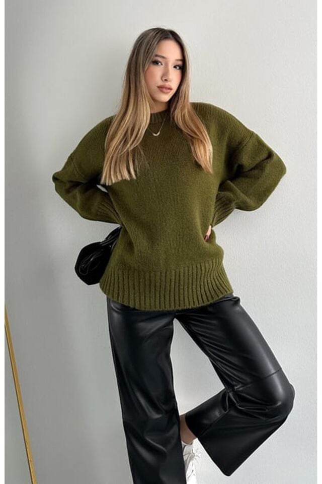 Yumuşak Dokulu Oversize Triko Kazak