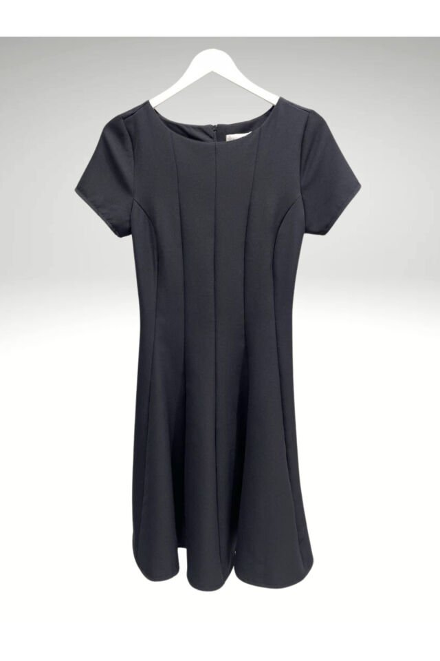 Siyah Bisiklet Yaka Kadın Mini Elbise