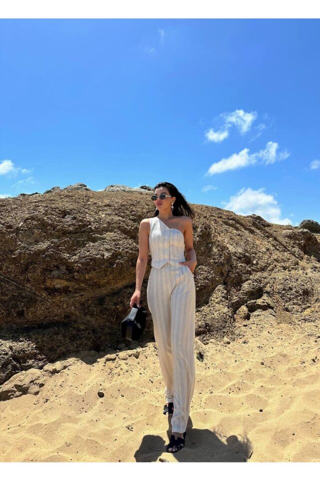 Natural Siyah Çizgili Tek Omuz Yelek Pantolon Takım