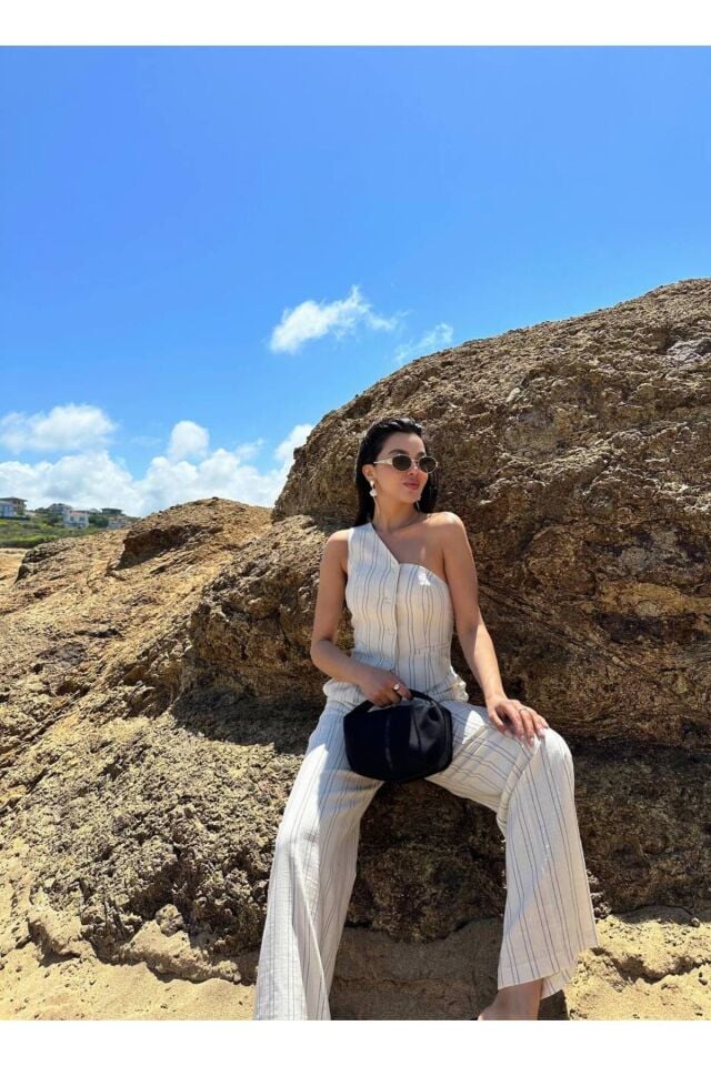 Natural Siyah Çizgili Tek Omuz Yelek Pantolon Takım