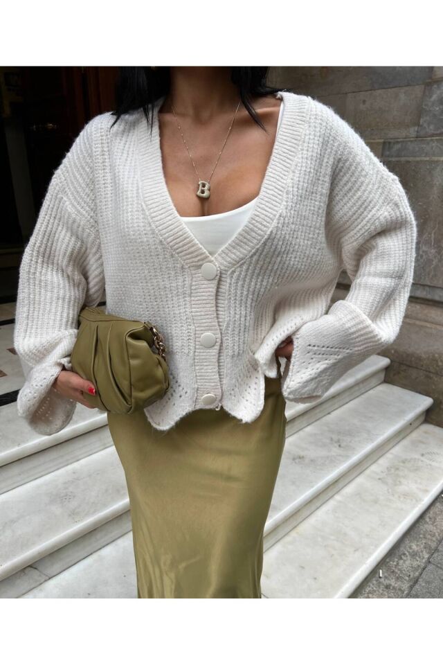 Geniş Kol Basic Kısa V Yaka Örme Triko Hırka