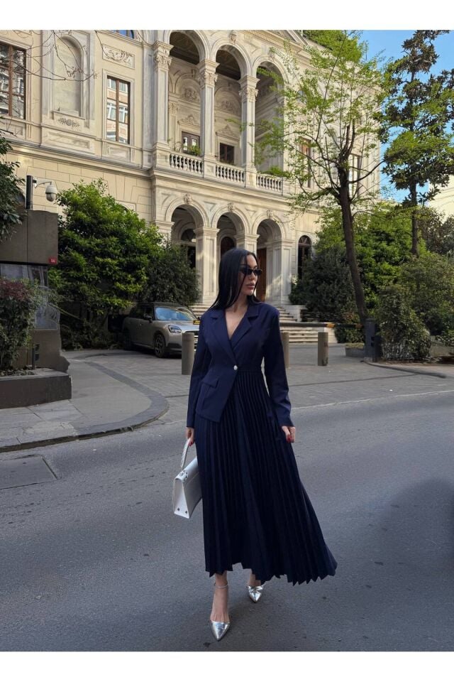 Premium Pileli Etekli Ceket Görünümlü Elbise