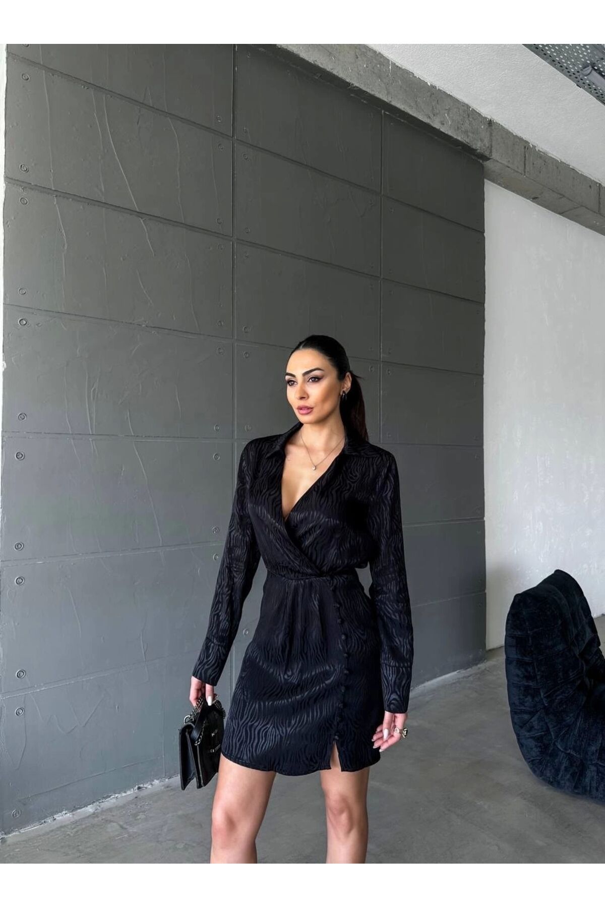 Zarafetin İncisi: Jakar Viskon Saten Elbise