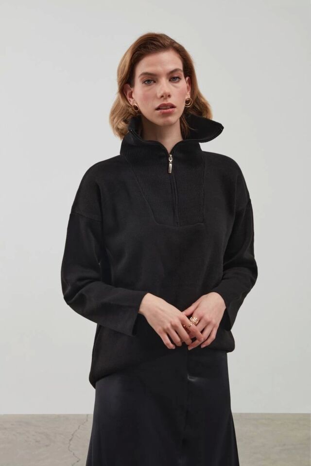 Yarım Fermuarlı Uzun Kollu Oversize Siyah Triko Kazak