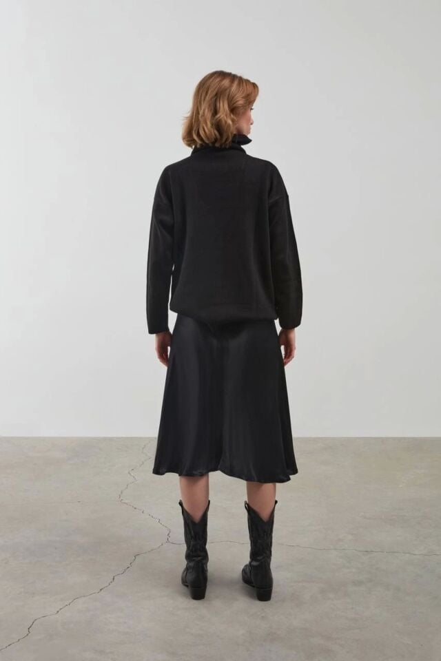 Yarım Fermuarlı Uzun Kollu Oversize Siyah Triko Kazak