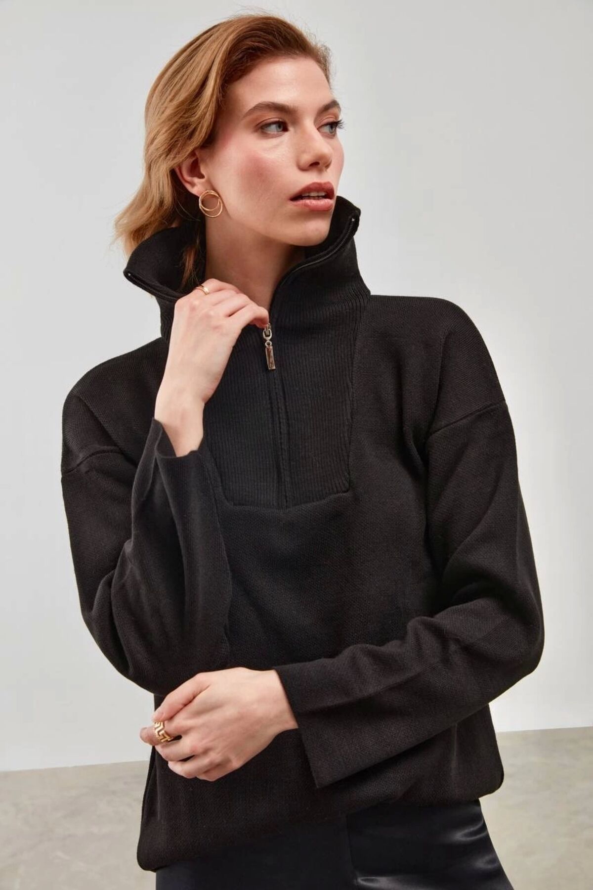 Yarım Fermuarlı Uzun Kollu Oversize Siyah Triko Kazak