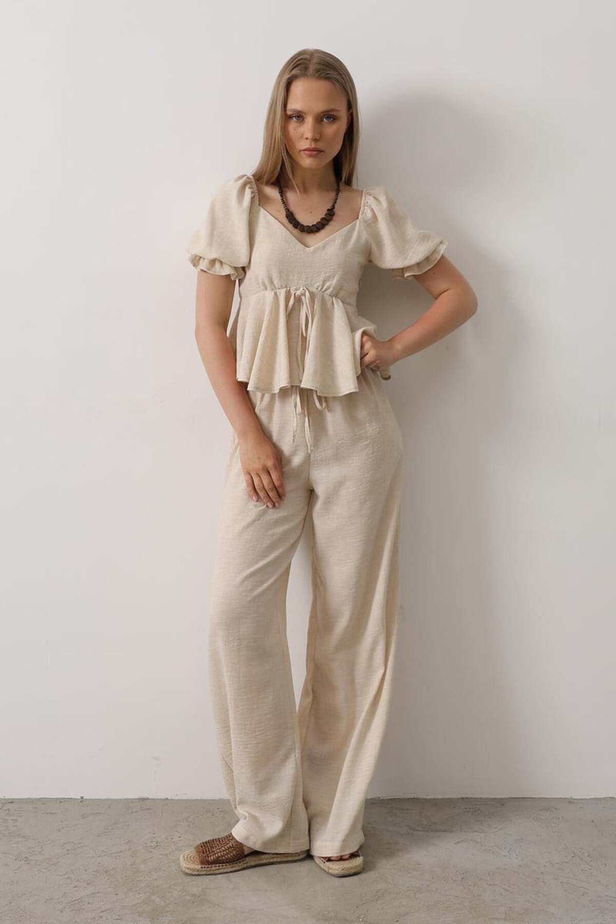 Fiyonklu Yarım Balon Kollu Takım