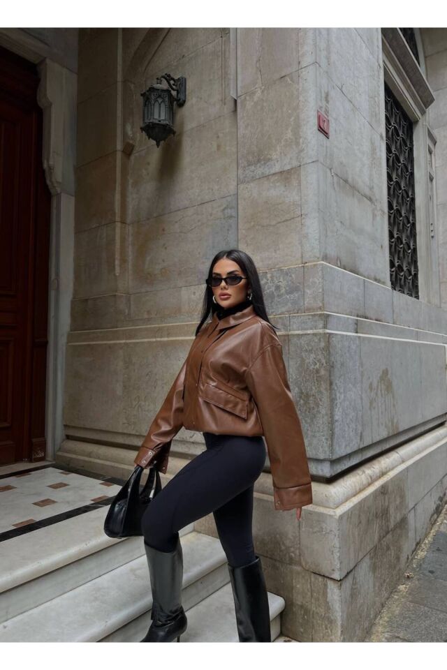 Altı Lastikli Kadın Deri Ceket